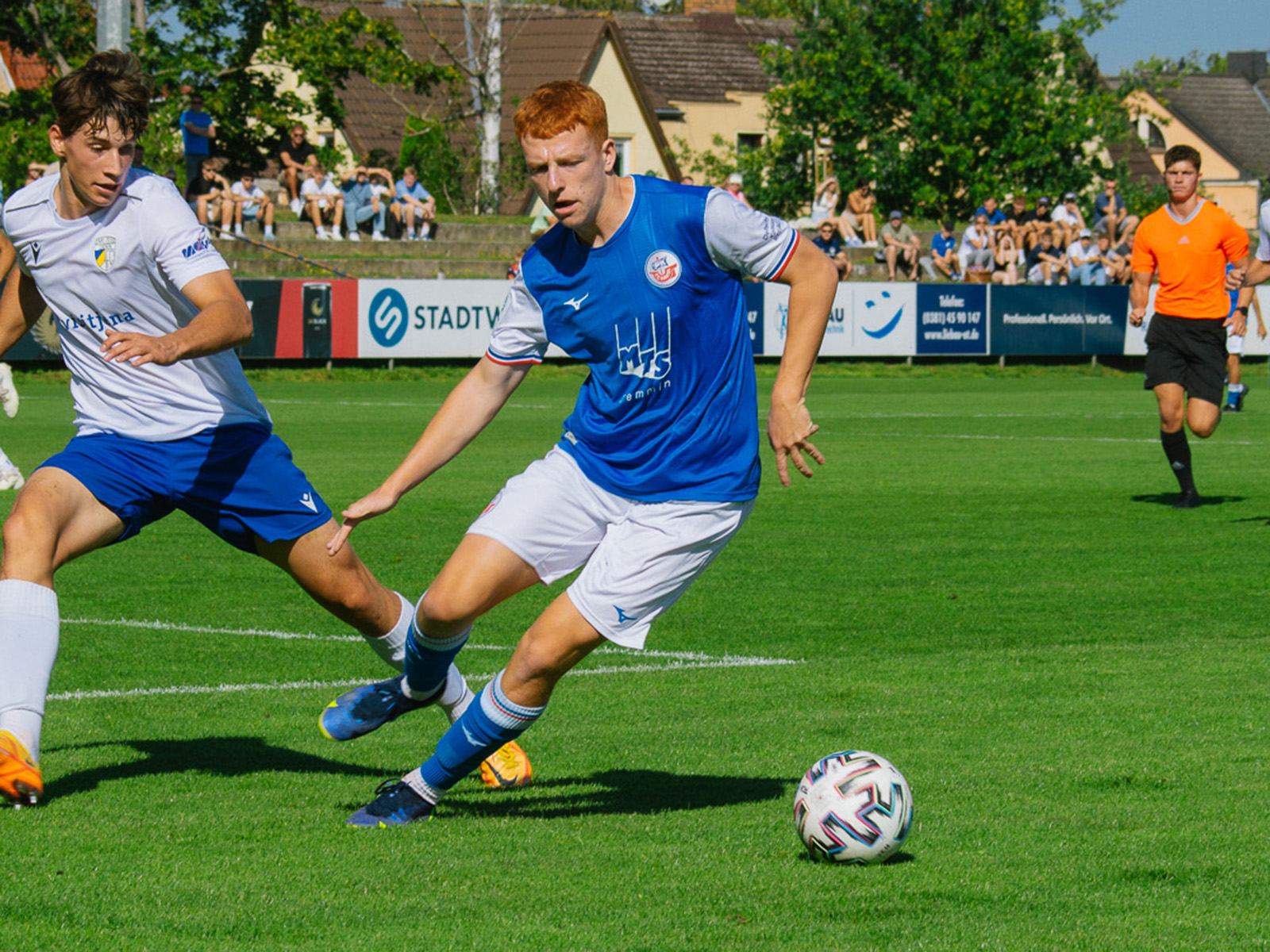 Die Kogge legt in der LOKHALLE an