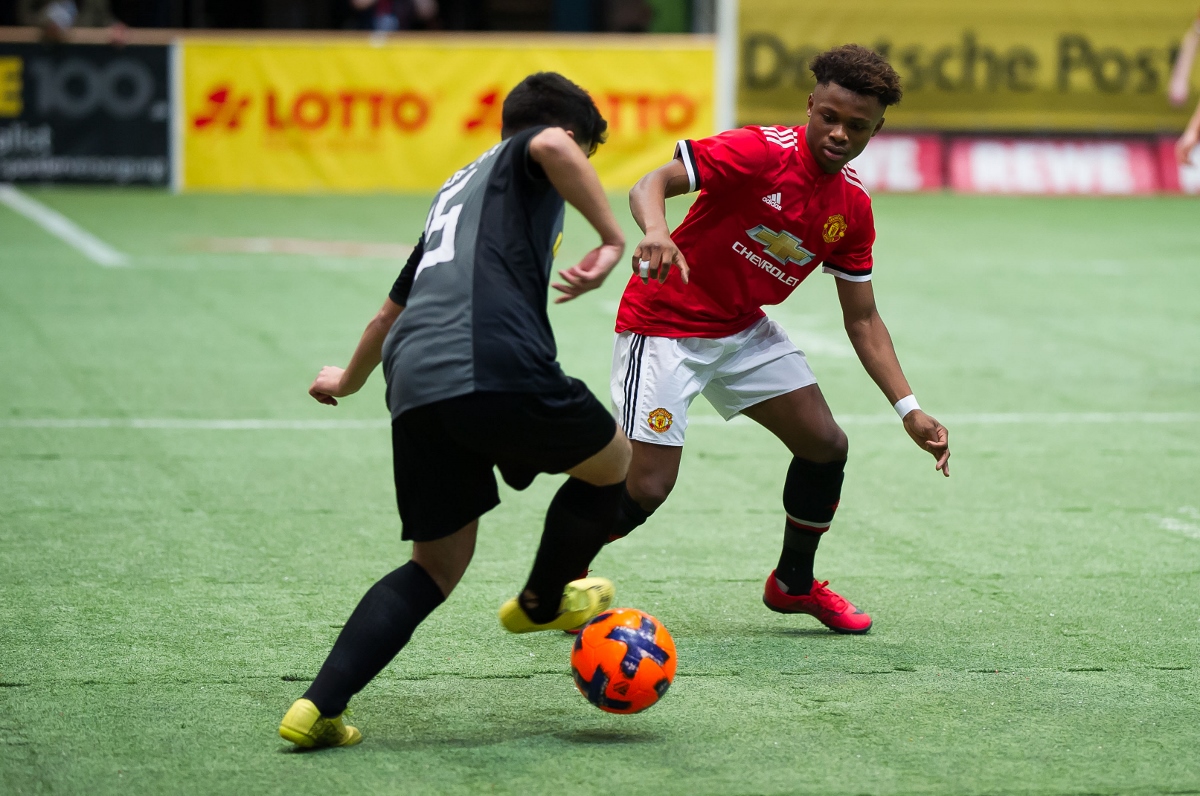 Manchester United bezwingt Petershütte