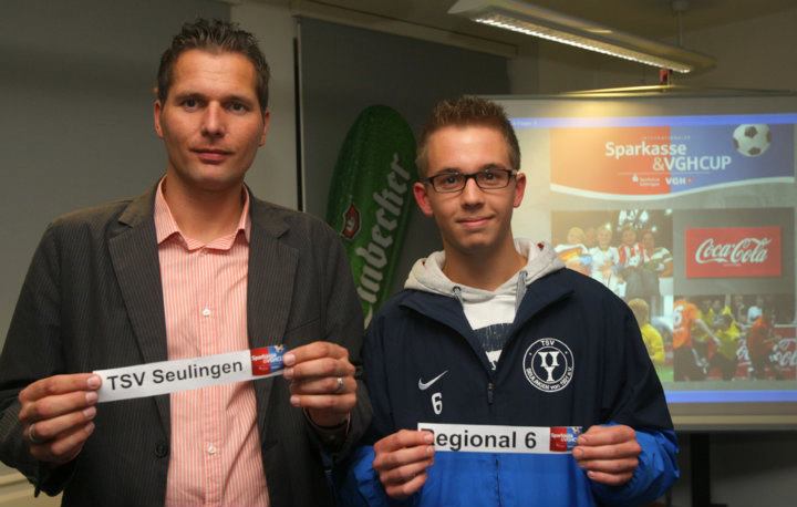 Am Donnerstag Abend wurden in den Räumen der VGH Versicherungen in Göttingen, die Vorrundengruppen für die 23.Auflage des Internationalen U19-Hallenturniers in der LOKHALLE Göttingen ausgelost. Vom 5. bis 8. Januar 2012 spielen die teilnehmenden Mannschaf