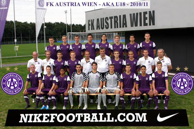 Mit acht Spielern des älteren Jahrgangs 1992 - die noch dazu alle bereits im vergangenen Jahr im Finale auf dem Lokhallenrechteck standen - reist der Nachwuchs des FK Austria Wien im Januar 2011 nach Süd-Niedersachsen!<p>
Nachwuchschef Ralf Muhr hat also